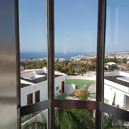 Island Village Heights Apartamento *